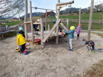 Kinder+spielen+Sand